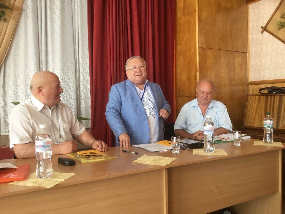 Нам 25 років