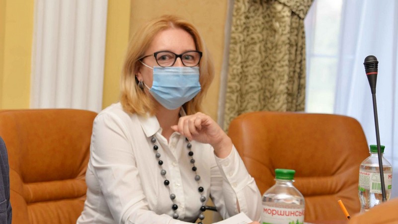 Вітаємо Юлію Колісник-Гуменюк із присвоєнням вченого звання “доцент” і присудженням наукового ступеня доктора педнаук
